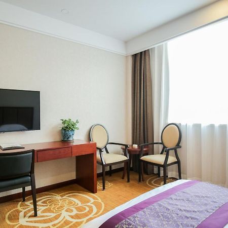 Xin Jue Jiayi Hotel Airport And International Resort Shanghai Exterior photo