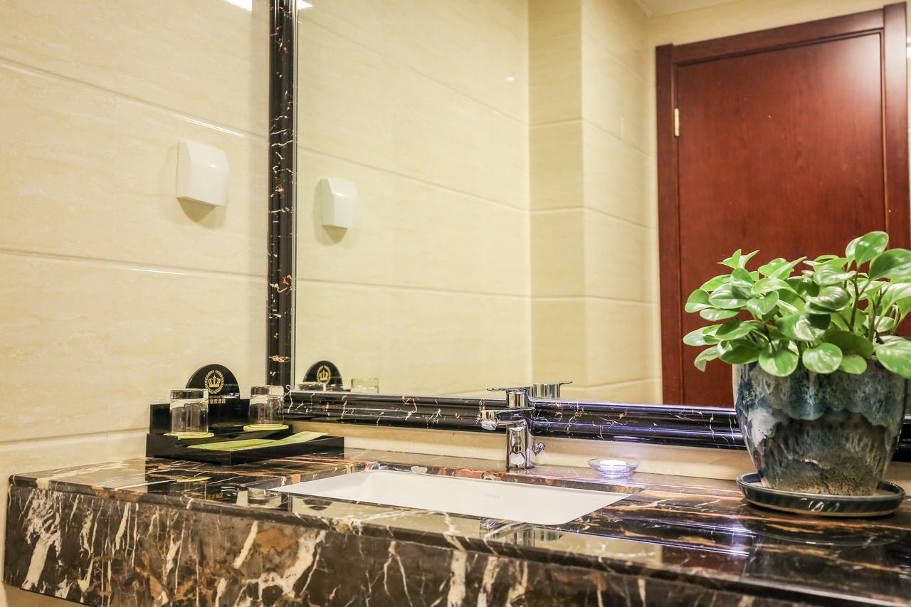 Xin Jue Jiayi Hotel Airport And International Resort Shanghai Exterior photo
