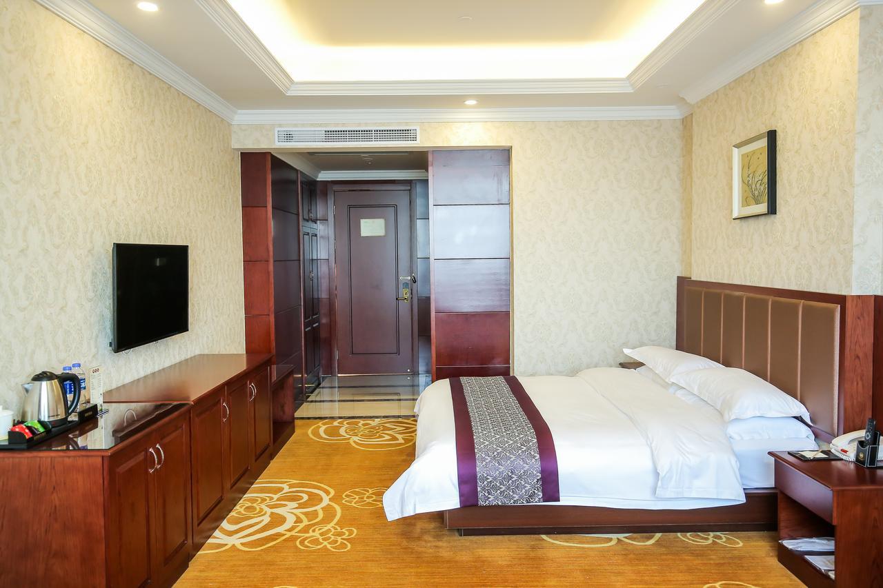 Xin Jue Jiayi Hotel Airport And International Resort Shanghai Exterior photo