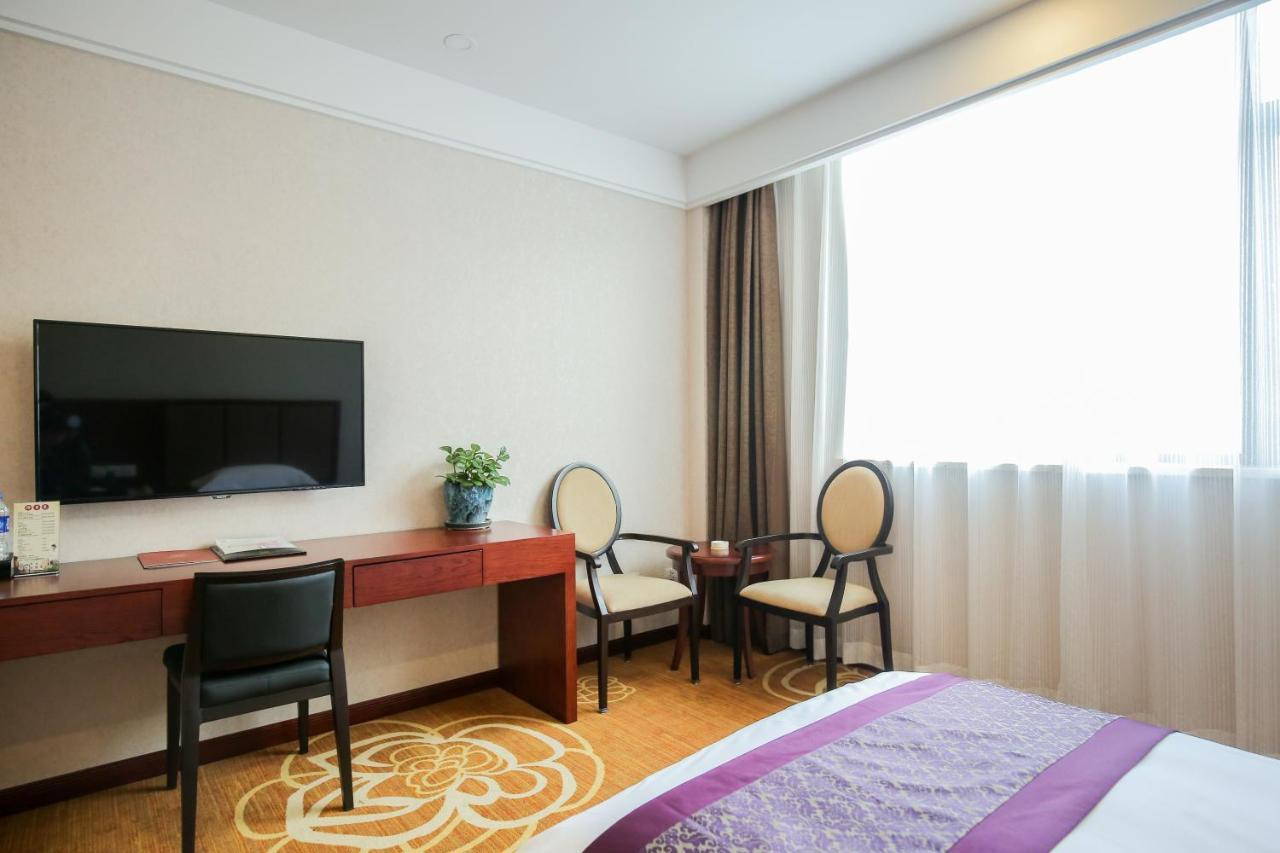 Xin Jue Jiayi Hotel Airport And International Resort Shanghai Exterior photo